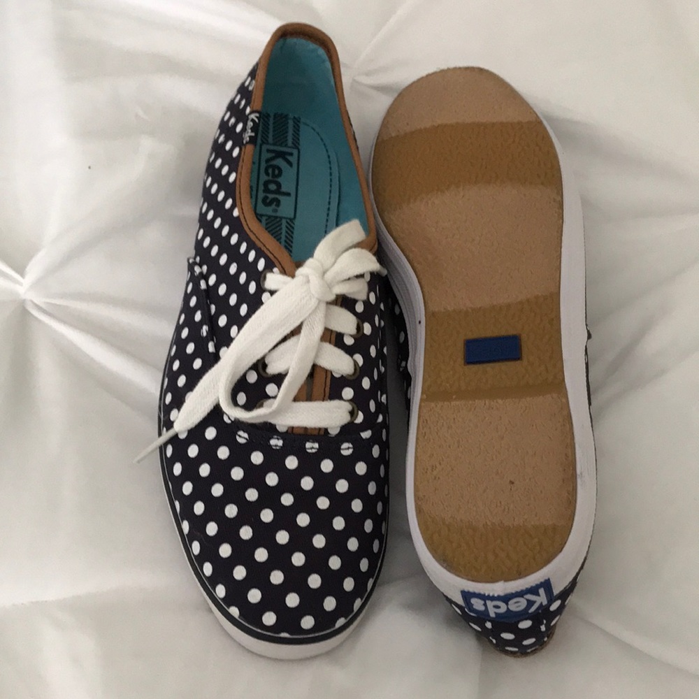 NWOT Keds navy w/white polka dots, 7.5
